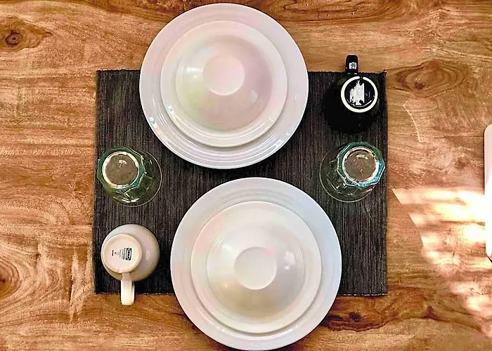 Bright Studio: Balcony, Fast Wifi, Smart Lock, Mrt 3*