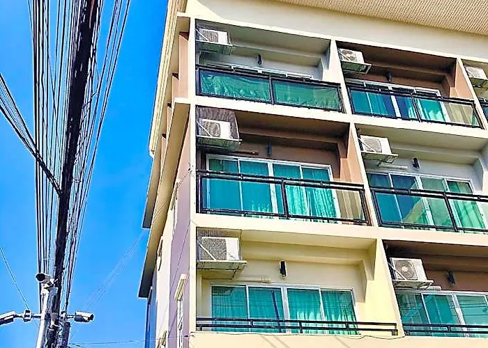 Bright Studio: Balcony, Fast Wifi, Smart Lock, Mrt Отель 3*