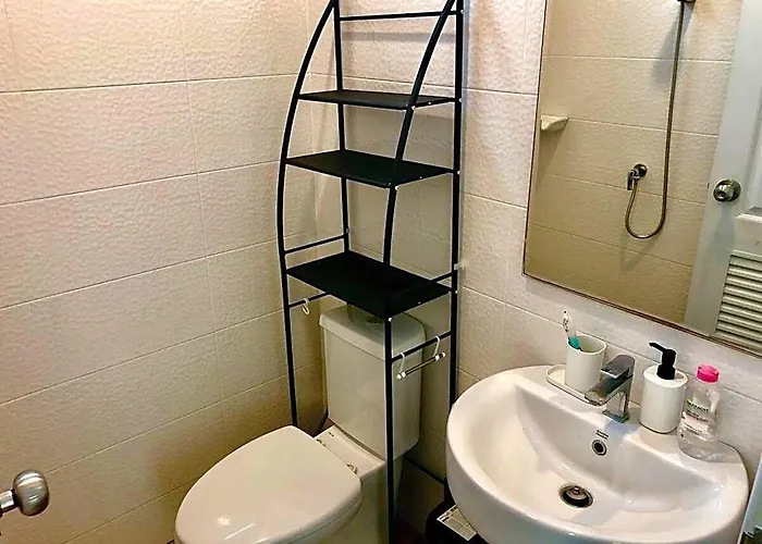 Отель Bright Studio: Balcony, Fast Wifi, Smart Lock, Mrt Бангкок
